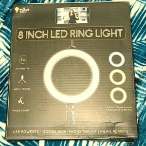 NWT Awsome 8in Ring Light USB Powered Phone Mount With Multiple Lighting Options
